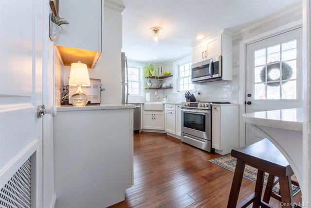 323 Hillside Avenue, Hurley, NY 12443