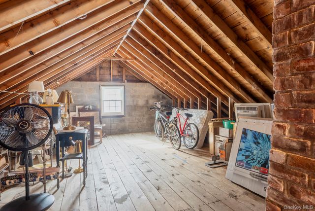 323 Hillside Avenue, Hurley, NY 12443