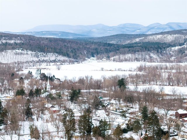 323 Hillside Avenue, Hurley, NY 12443