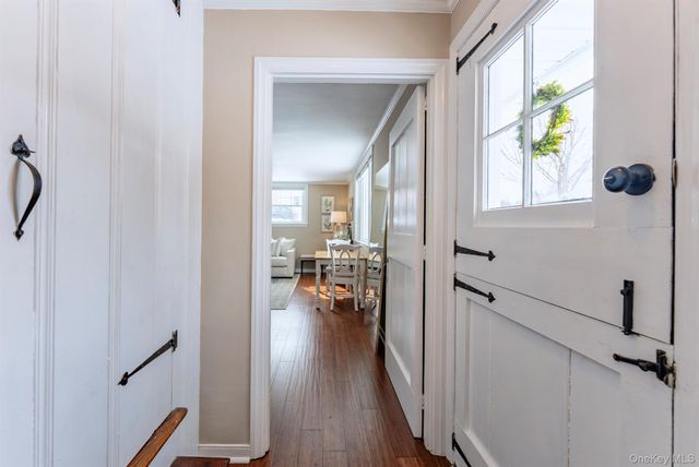 323 Hillside Avenue, Hurley, NY 12443