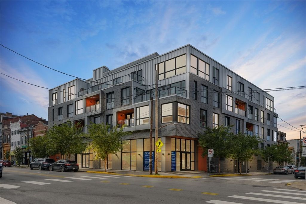 3725 Butler St 304, Lawrenceville, PA 15201