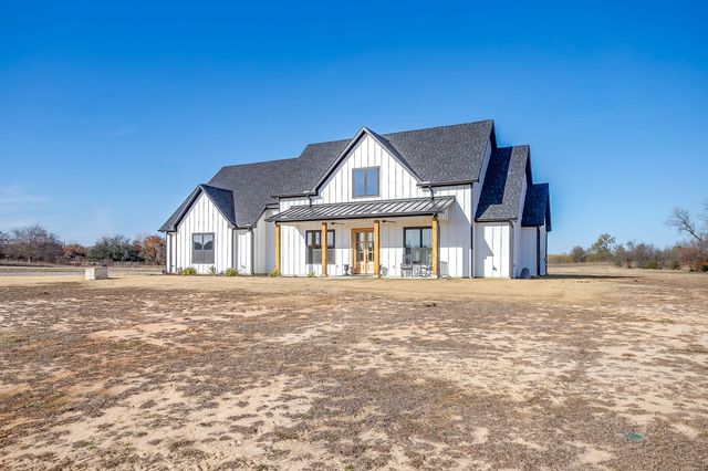 8140 Lavender Road, Springtown, TX 76082