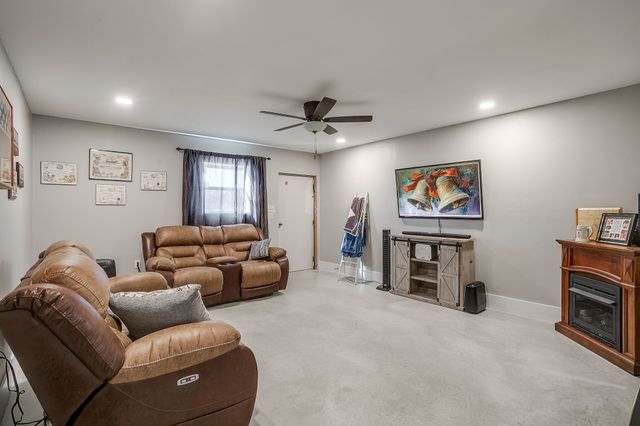 8140 Lavender Road, Springtown, TX 76082