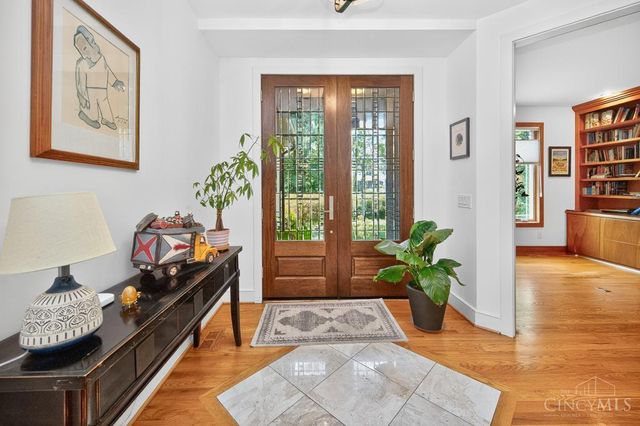 8714 Weller Road, Montgomery, OH 45249