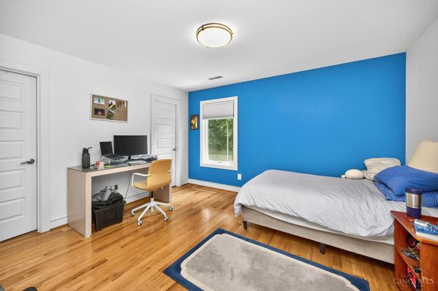 8714 Weller Road, Montgomery, OH 45249