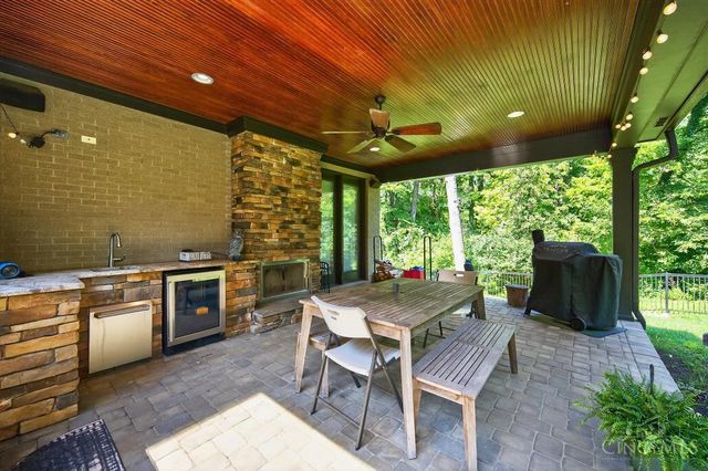 8714 Weller Road, Montgomery, OH 45249