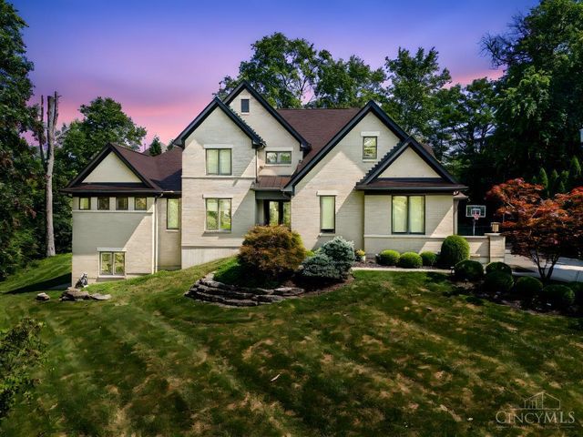 8714 Weller Road, Montgomery, OH 45249