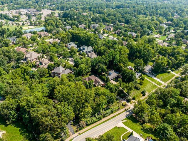 8714 Weller Road, Montgomery, OH 45249