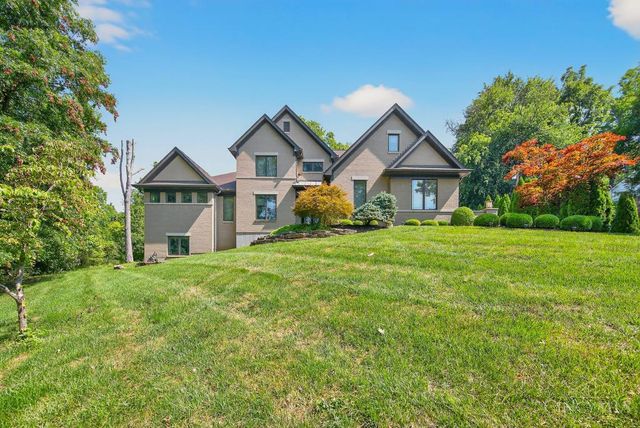 8714 Weller Road, Montgomery, OH 45249