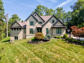 8714 Weller Road, Montgomery, OH 45249