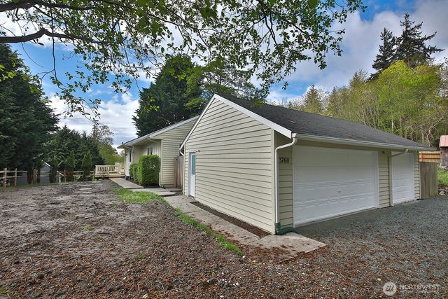 3760 Periwinkle Road, Clinton, WA 98236