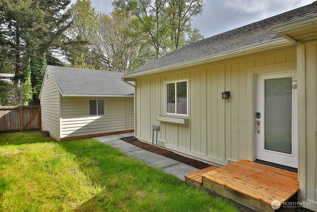3760 Periwinkle Road, Clinton, WA 98236