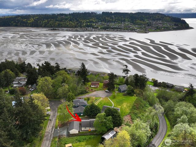 3760 Periwinkle Road, Clinton, WA 98236