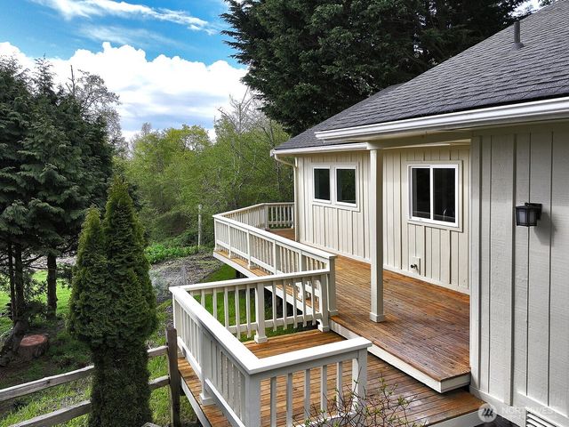 3760 Periwinkle Road, Clinton, WA 98236