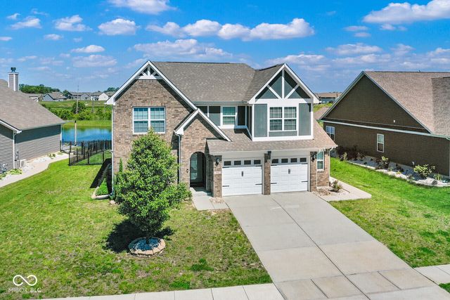 992 Cherry Tree Lane, Greenwood, IN 46143