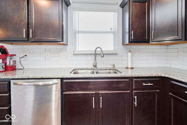 992 Cherry Tree Lane, Greenwood, IN 46143