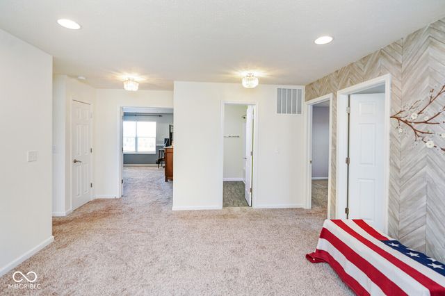 992 Cherry Tree Lane, Greenwood, IN 46143
