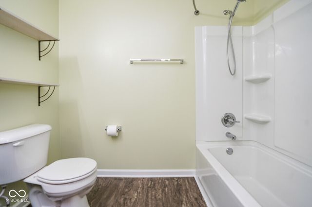 992 Cherry Tree Lane, Greenwood, IN 46143