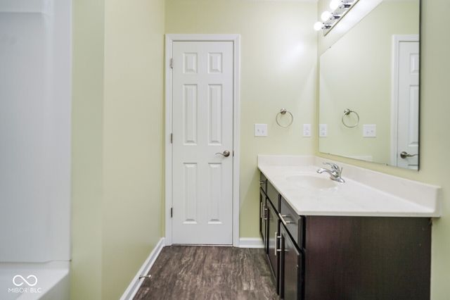 992 Cherry Tree Lane, Greenwood, IN 46143