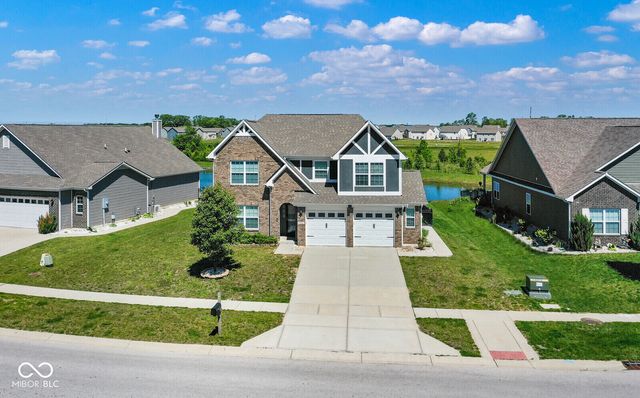 992 Cherry Tree Lane, Greenwood, IN 46143