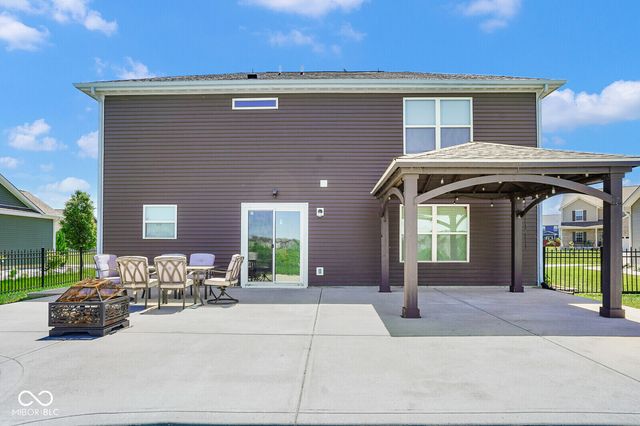 992 Cherry Tree Lane, Greenwood, IN 46143