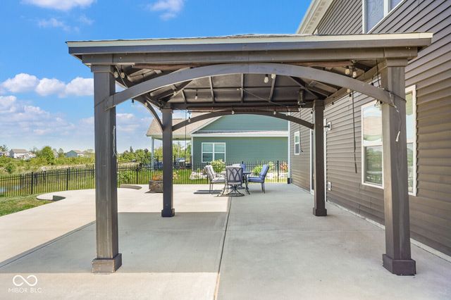 992 Cherry Tree Lane, Greenwood, IN 46143
