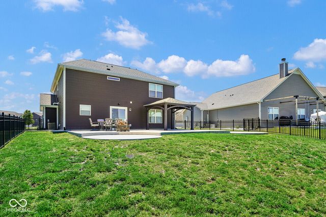 992 Cherry Tree Lane, Greenwood, IN 46143