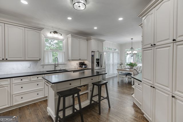 9315 Spinnaker Lane, Gainesville, GA 30506