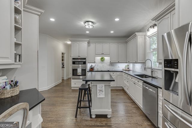 9315 Spinnaker Lane, Gainesville, GA 30506