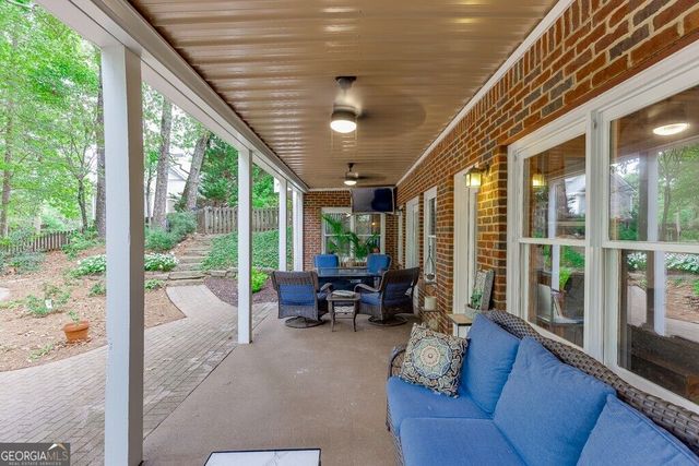 9315 Spinnaker Lane, Gainesville, GA 30506