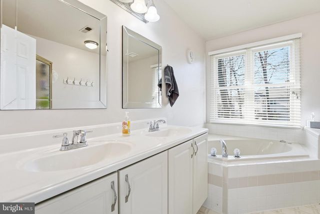 9806 KENMORE CT, Fredericksburg, VA 22408