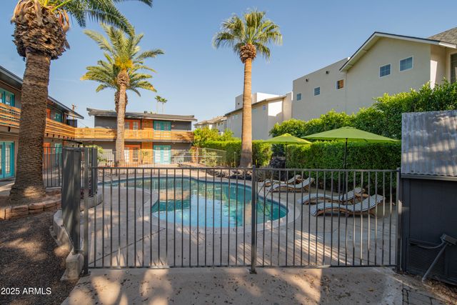 4025 N 40TH Street 31, Phoenix, AZ 85018