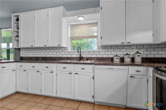 12851 Reeds Lake Road, Rogers, TX 76569