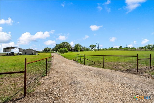 12851 Reeds Lake Road, Rogers, TX 76569