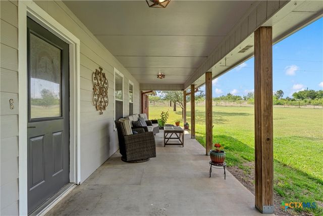 12851 Reeds Lake Road, Rogers, TX 76569