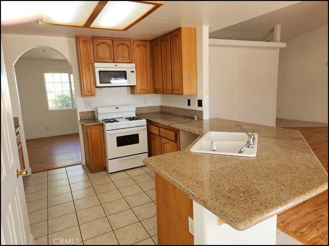 10685 Crystal Air, Pinon Hills, CA 92372