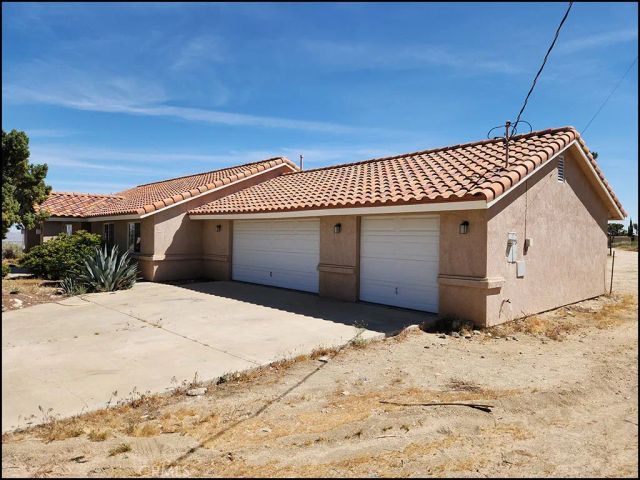 10685 Crystal Air, Pinon Hills, CA 92372