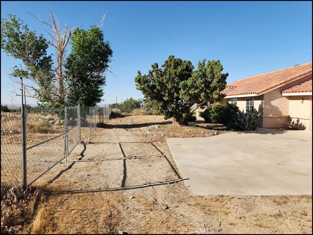 10685 Crystal Air, Pinon Hills, CA 92372