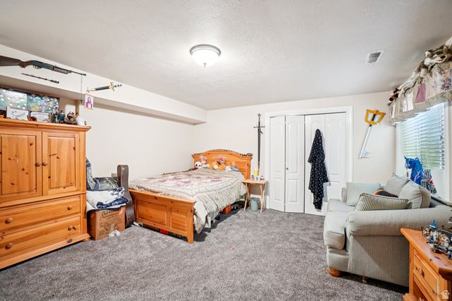 798 E SPRUCE TREE LN, Sandy, UT 84094