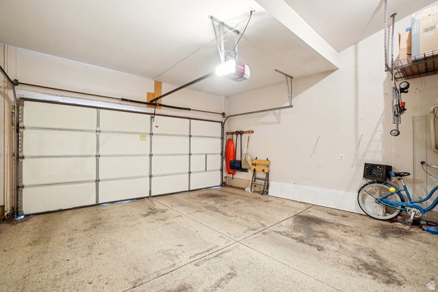 798 E SPRUCE TREE LN, Sandy, UT 84094