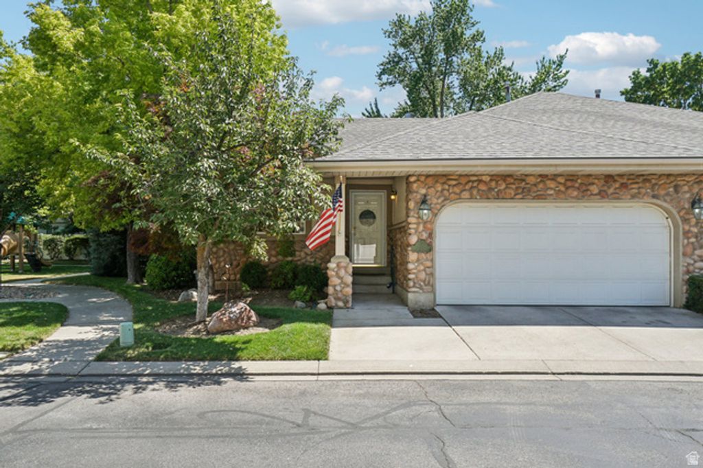 798 E SPRUCE TREE LN, Sandy, UT 84094