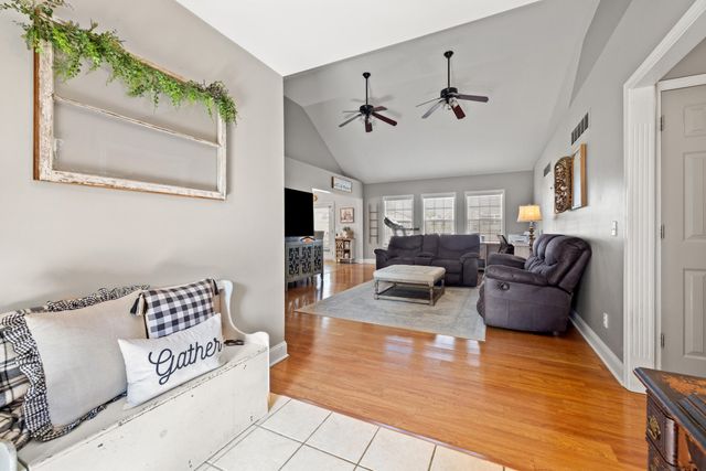 151 Man-O-War Drive, Harrodsburg, KY 40330