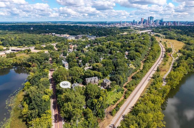 1641 Cedar Lake Parkway, Minneapolis, MN 55416