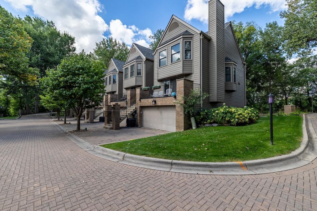 1641 Cedar Lake Parkway, Minneapolis, MN 55416