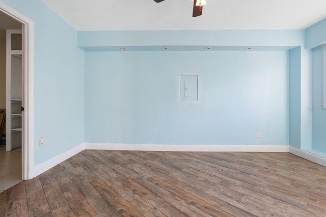 301 MAGNOLIA WAY, Lady Lake, FL 32159