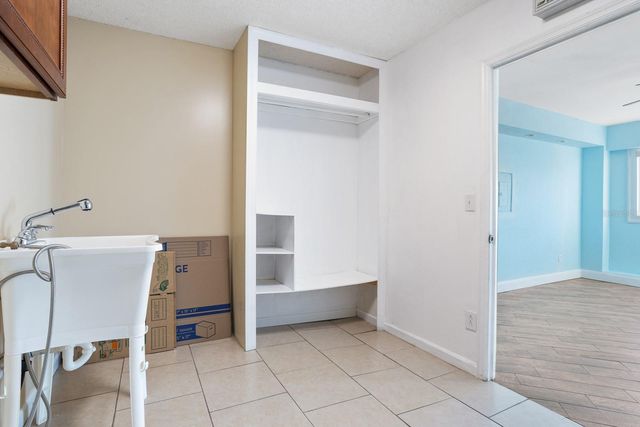 301 MAGNOLIA WAY, Lady Lake, FL 32159