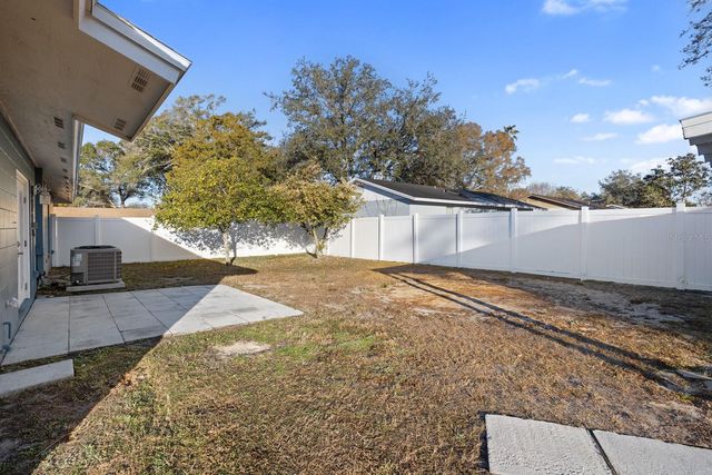 301 MAGNOLIA WAY, Lady Lake, FL 32159