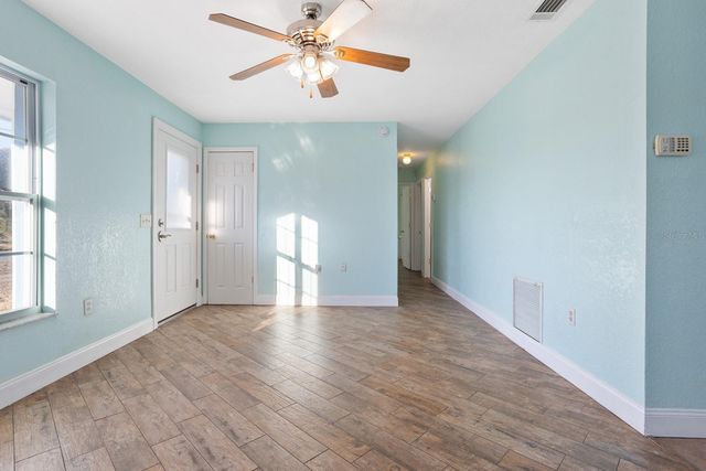 301 MAGNOLIA WAY, Lady Lake, FL 32159