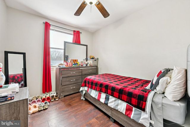 231 PEPPERMILL RD, West Berlin, NJ 08091