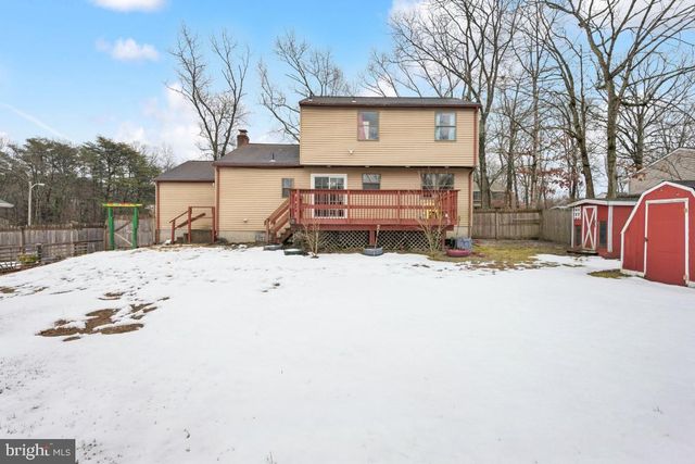 231 PEPPERMILL RD, West Berlin, NJ 08091